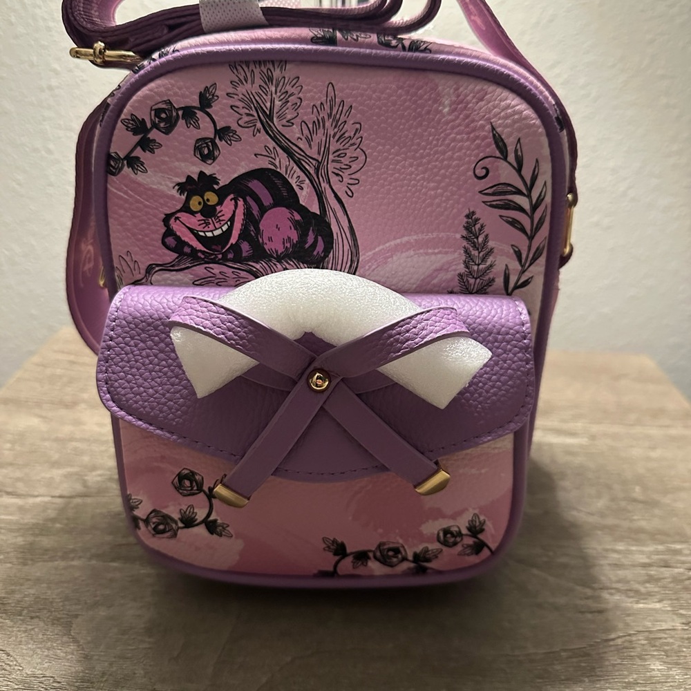 Alice in Wonderland Wonda Pop crossbody.